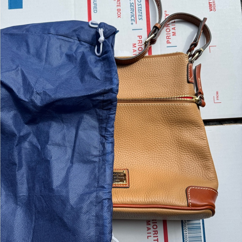 *HP* NWT DOONEY & BOURKE DE 🤎 - Picture 10 of 10